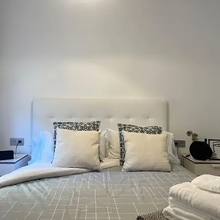 Rent4 Malaga Lyli Lejlighed